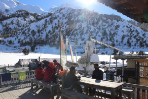 Chinese friends having tea and wine after the long trek. Annapurna Circuit