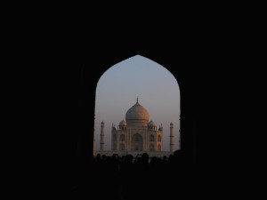 6 am entrance to Taj Majal