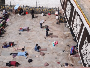 Tibetan Prostrations 